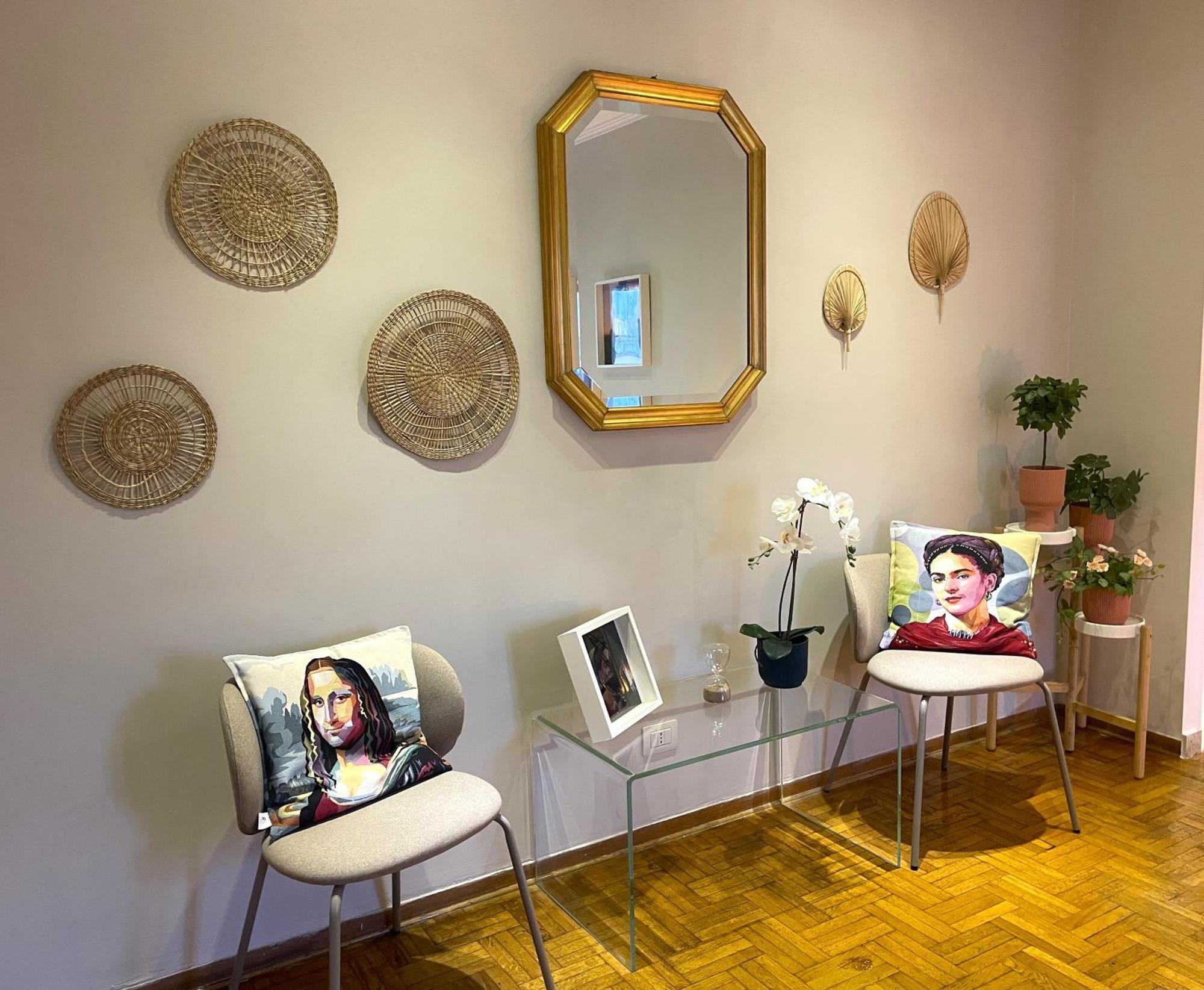 Apartment La Casa Libre Metro A Colli Albani 350 M Rom